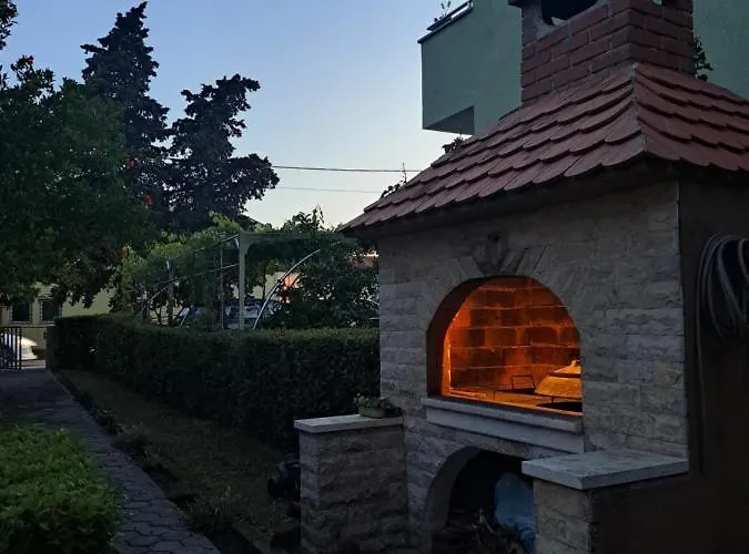 Luna Apartment *
