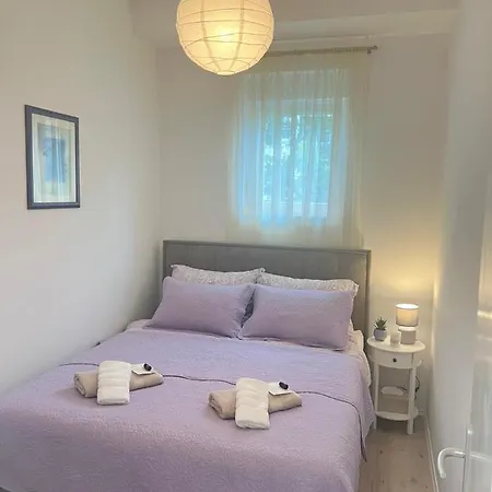 Luna Apartment *