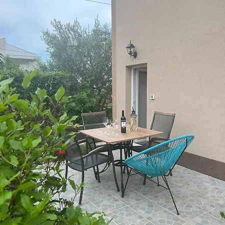 Luna Apartment