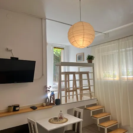 Luna Apartament *